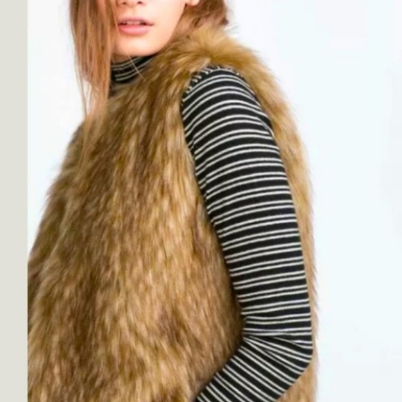 Zara Faux Fur Sleeveless jacket vest size S - Picture 2 of 6
